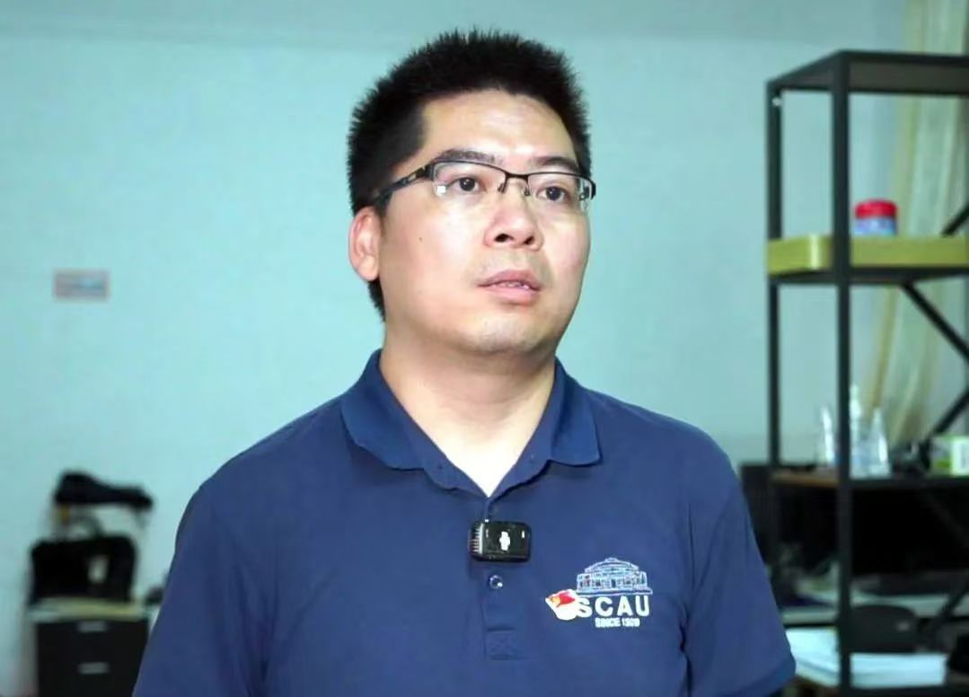 徒手破車救人的好心人鐘威。圖片來(lái)源：韶關(guān)發(fā)布官方微信
