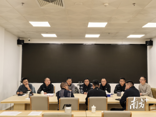 綜治中心進駐部門開展矛盾風險研判。受訪者供圖